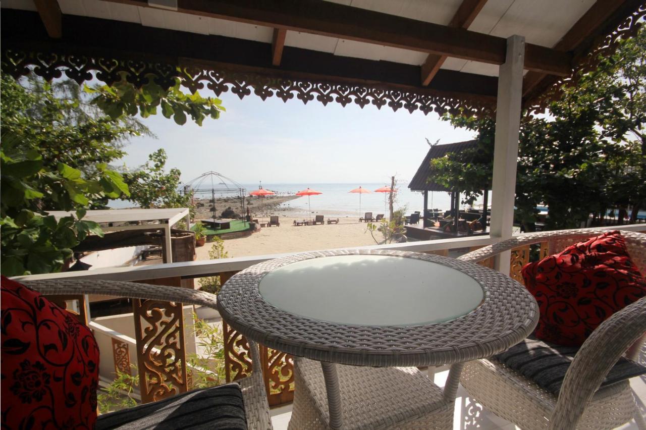 Phangan Cove Beach Resort スリタヌ エクステリア 写真
