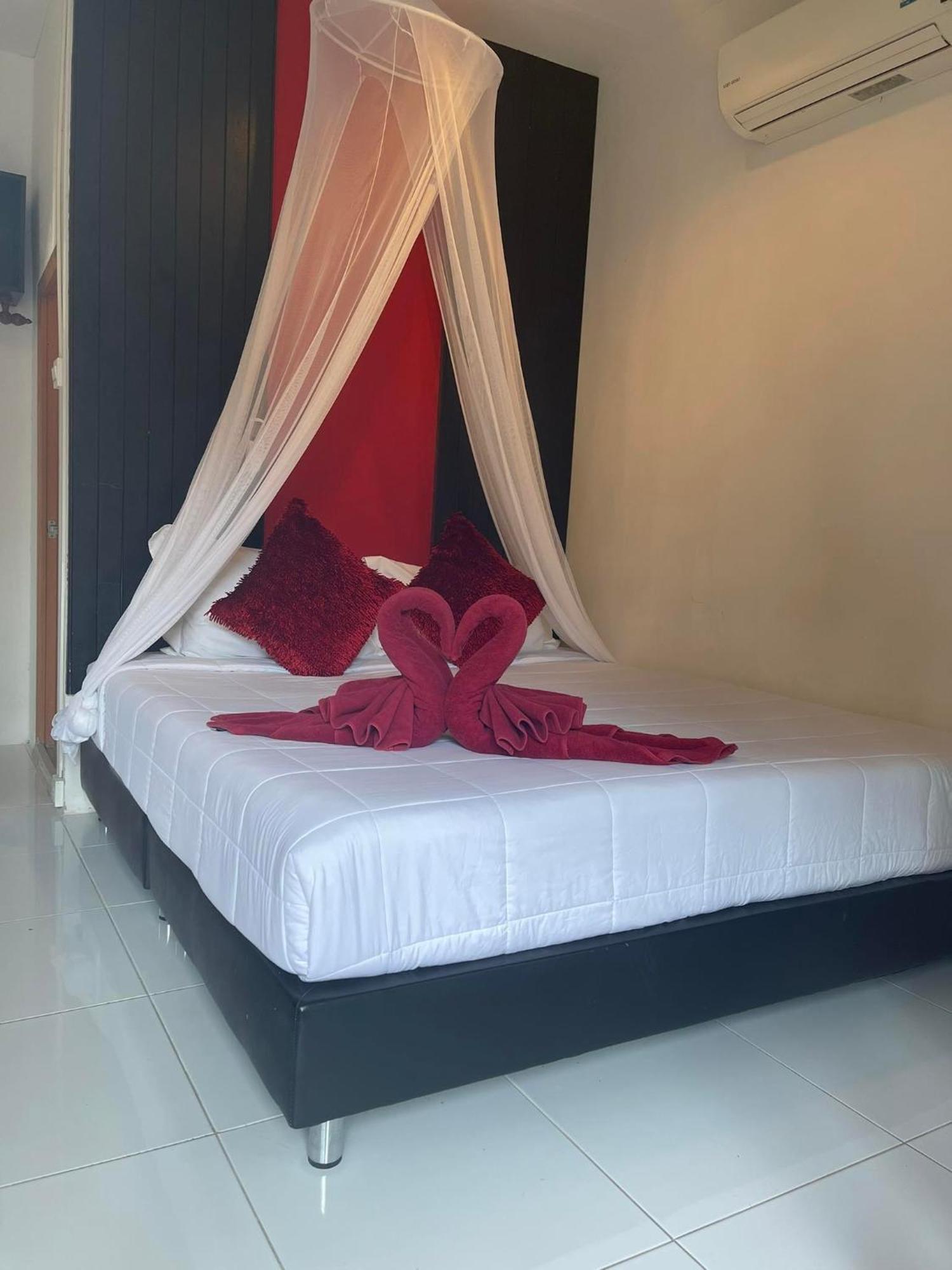 Phangan Cove Beach Resort スリタヌ エクステリア 写真