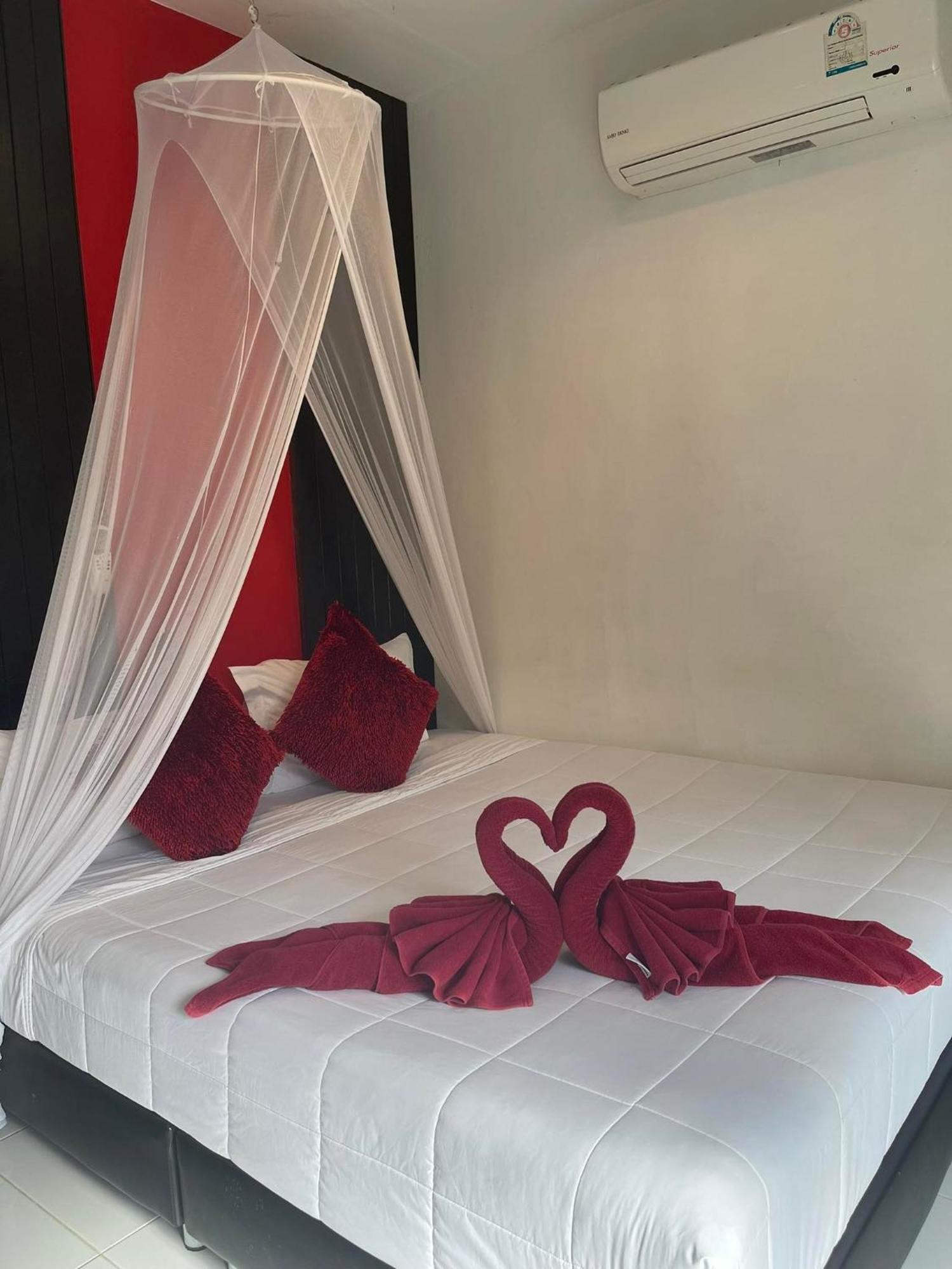 Phangan Cove Beach Resort スリタヌ エクステリア 写真