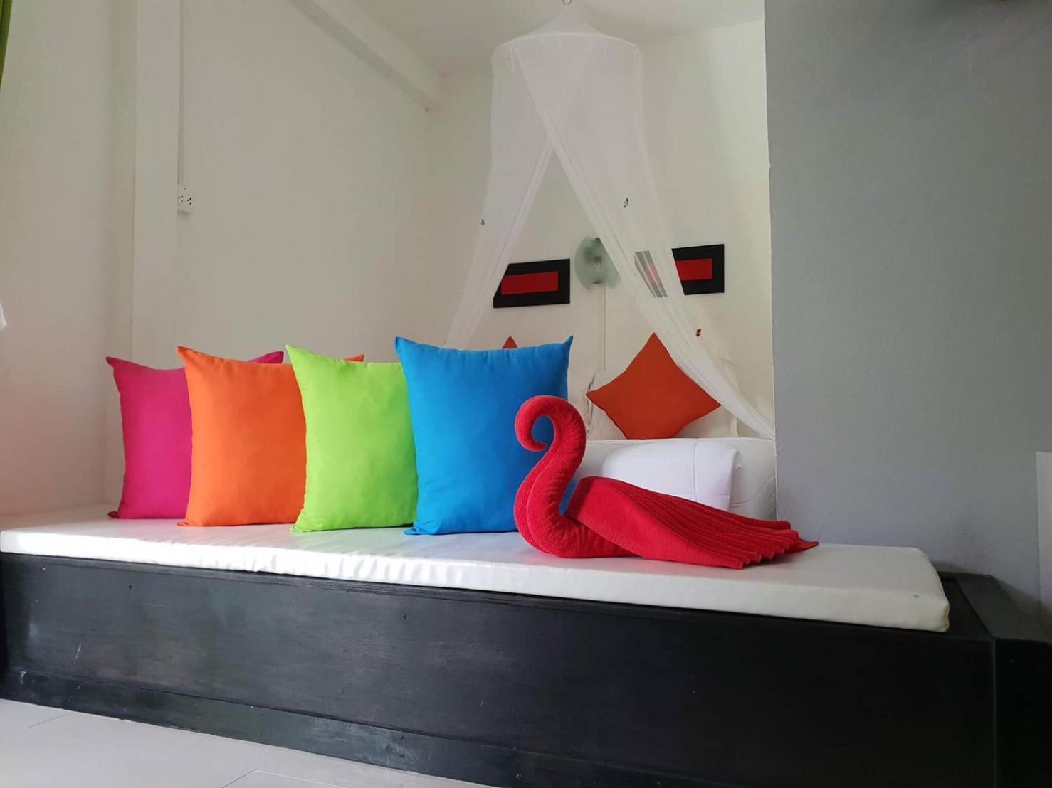 Phangan Cove Beach Resort スリタヌ エクステリア 写真