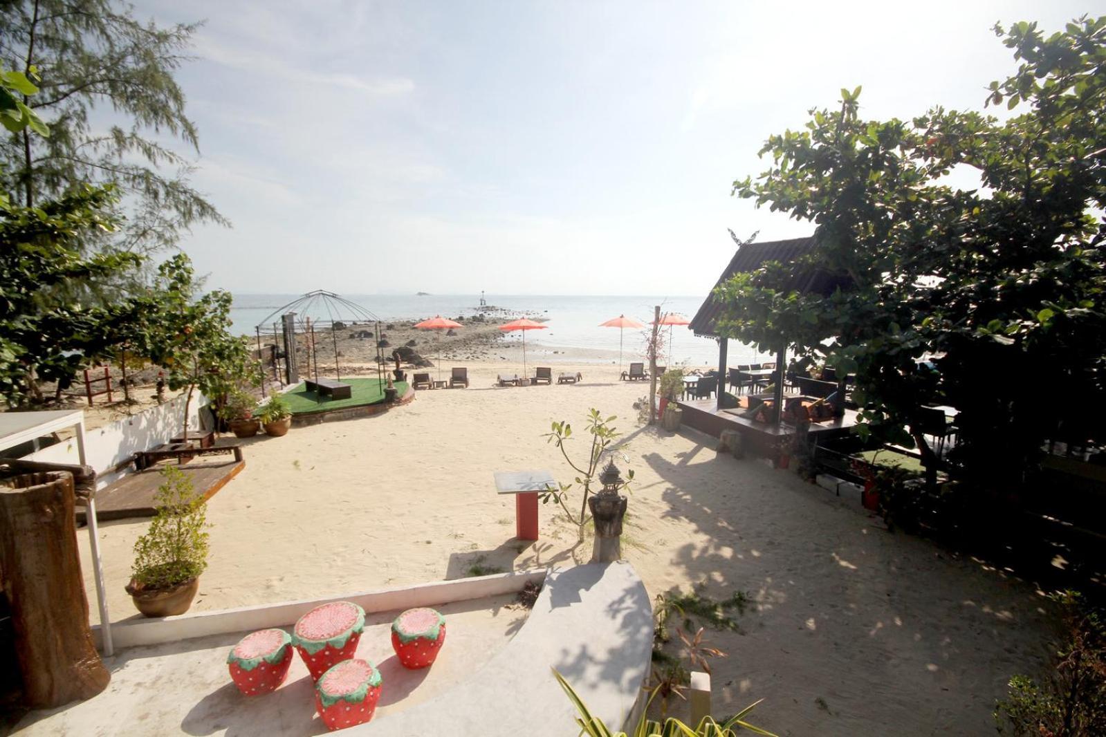 Phangan Cove Beach Resort スリタヌ エクステリア 写真